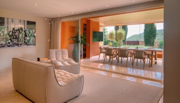 Resa Estates Ibiza apartment Ibiza sale verkoop Roca llisa living room 3.JPG
